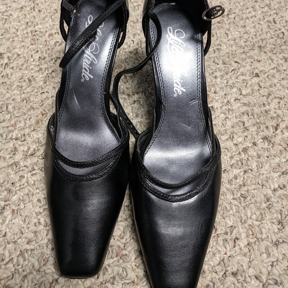 Life Stride Size 9 Black Square Toe Heels